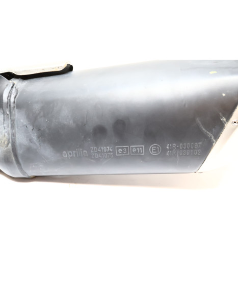 Aprilia Tuono V4 R, ljuddämpare