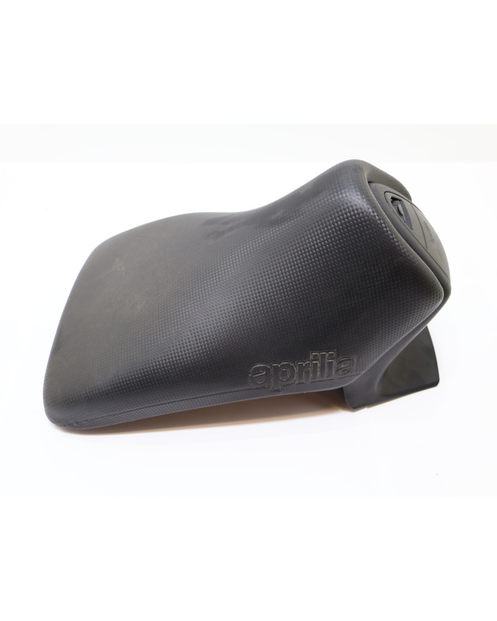 Aprilia SR50, sadel