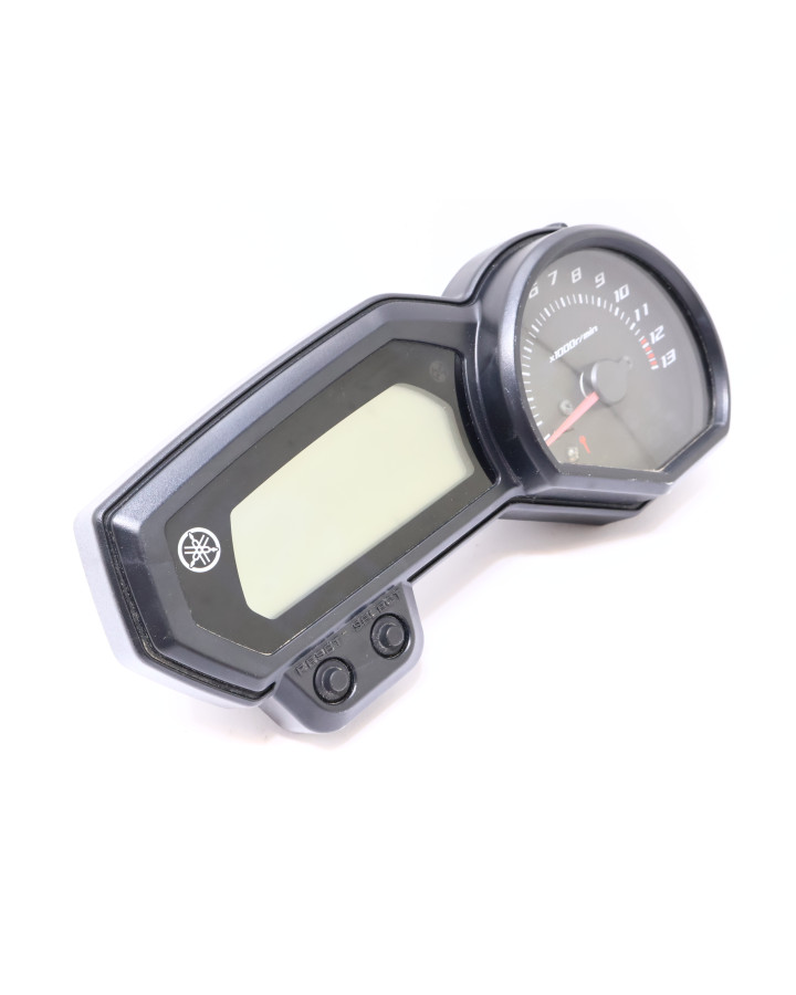 Yamaha XJ6, hastighetsmätare