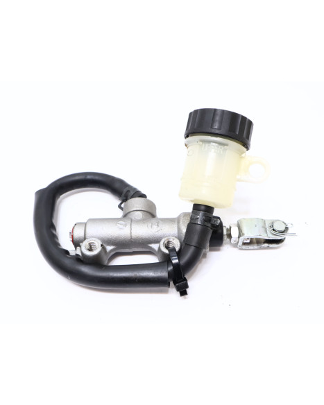 Kawasaki Z1000, bromscylinder bak