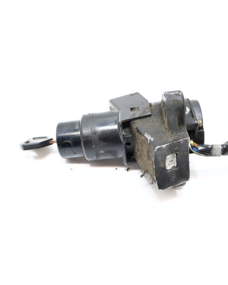 Kawasaki ER-5, tändningslås