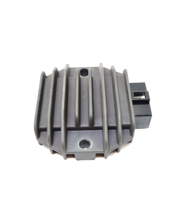 Aprilia SX 125, voltregulator