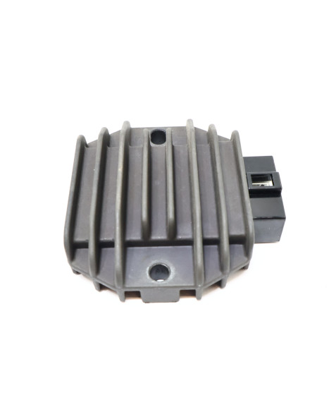 Aprilia SX 125, voltregulator