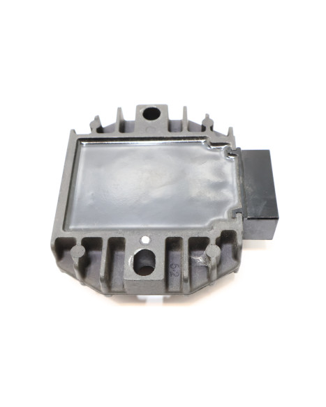 Aprilia SX 125, voltregulator