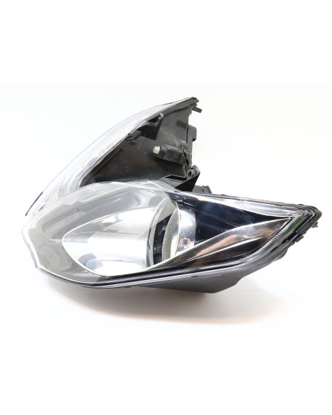 Piaggio MP3 300/500, framlykta