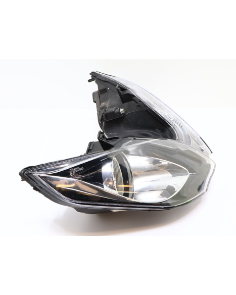 Piaggio MP3 300/500, framlykta