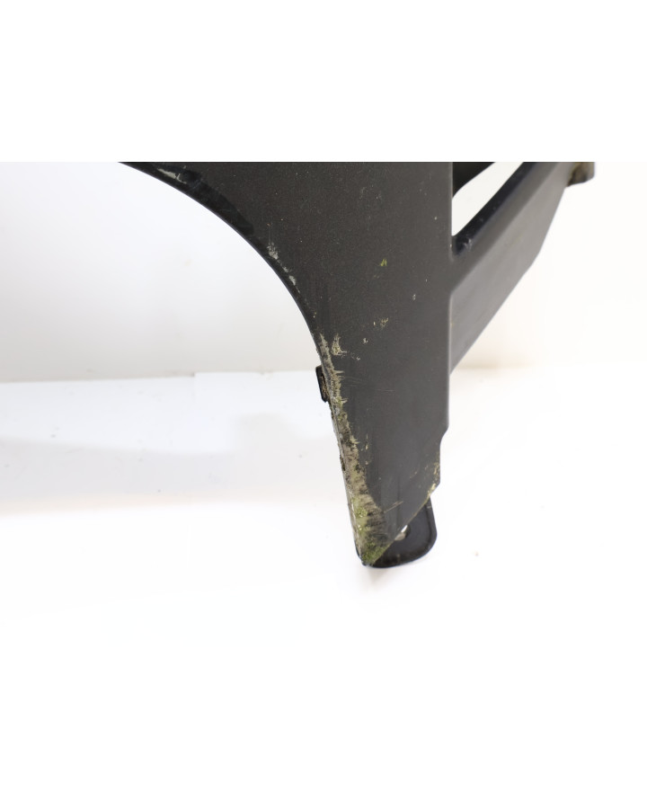 Invicta Venator, nedre sidokåpa fram höger