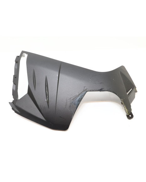 Invicta Venator, nedre sidokåpa fram höger