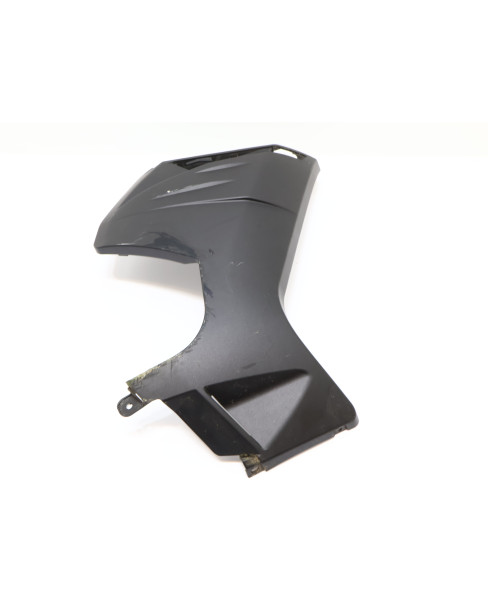 Invicta Venator, nedre sidokåpa fram höger 2
