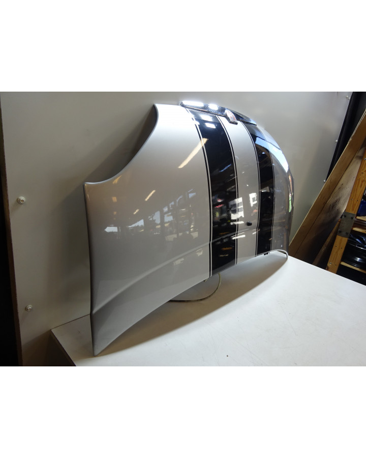 Grecav EKE, motorhuv