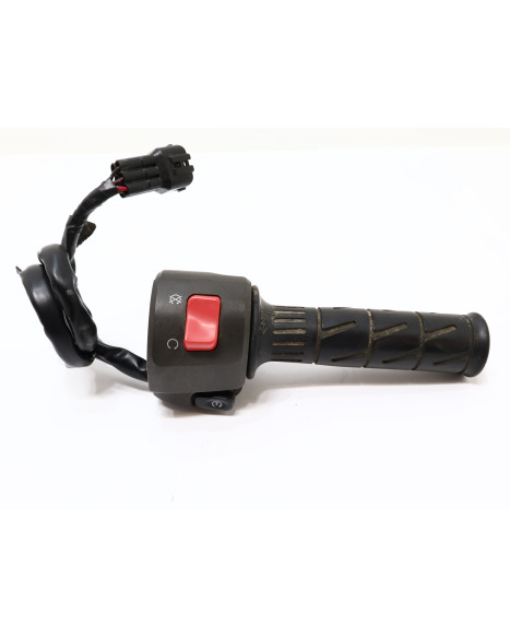 Kawasaki ER-6N, omkopplare med gashandtag höger