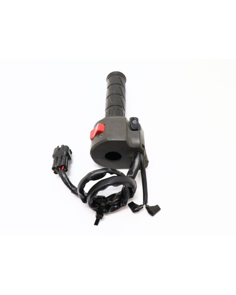 Kawasaki ER-6N, omkopplare med gashandtag höger