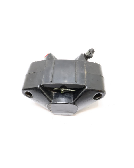 Drax Storm, bromsok bak