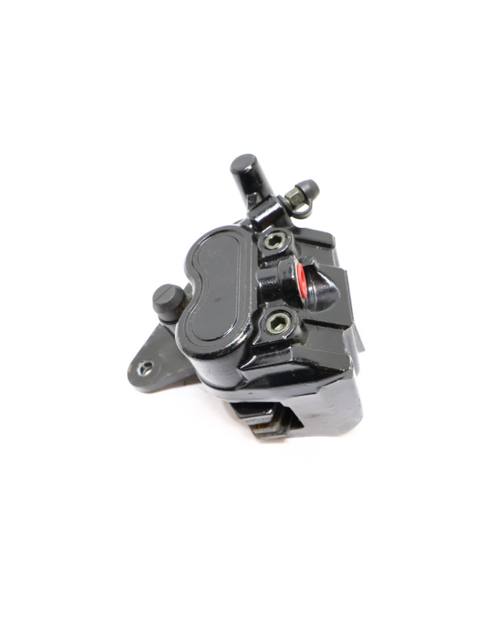 Drax Storm, bromsok fram