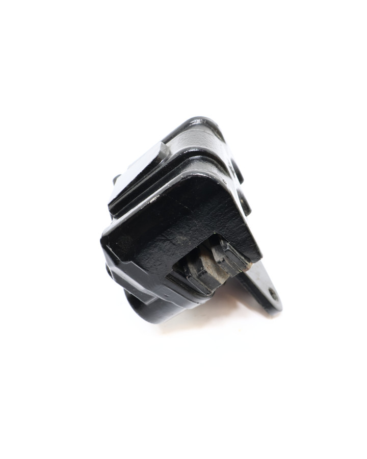 Drax Storm, bromsok fram