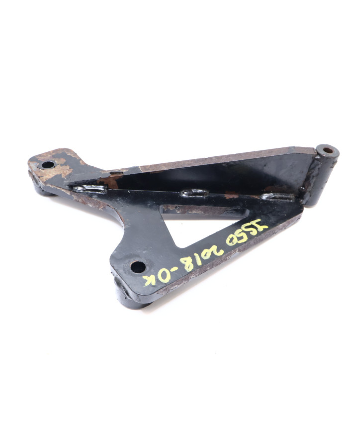 Ligier JS50, fäste AC