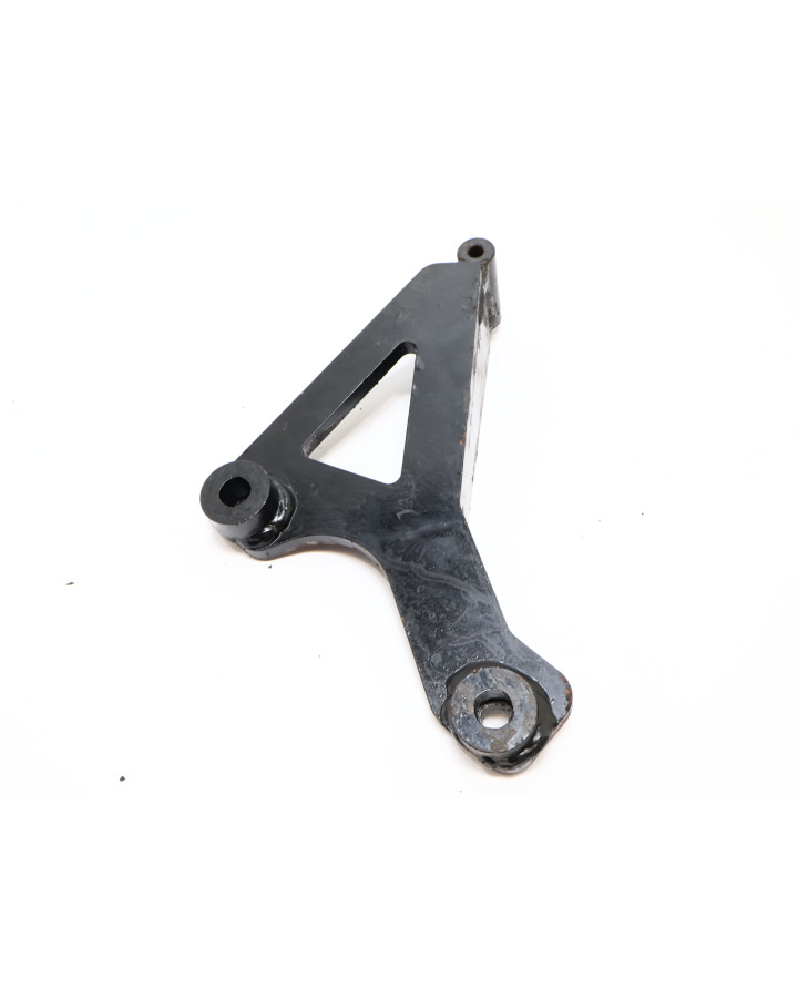 Ligier JS50, fäste AC