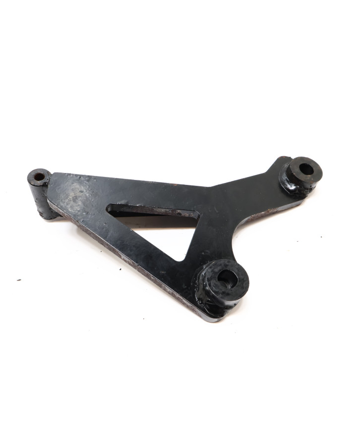 Ligier JS50, fäste AC