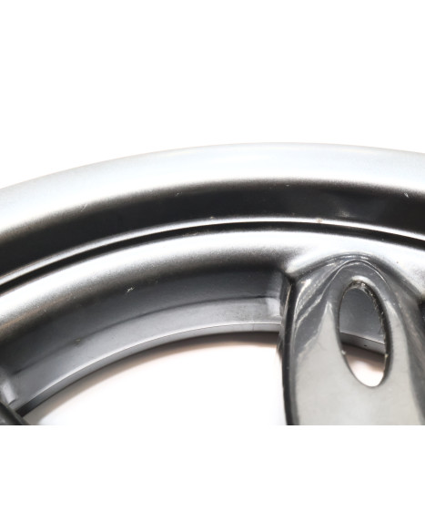 Yamaha Neos, bakfälg