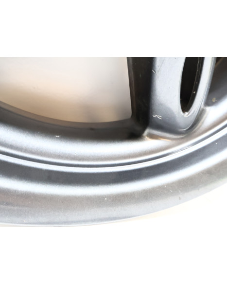 Yamaha Neos, bakfälg