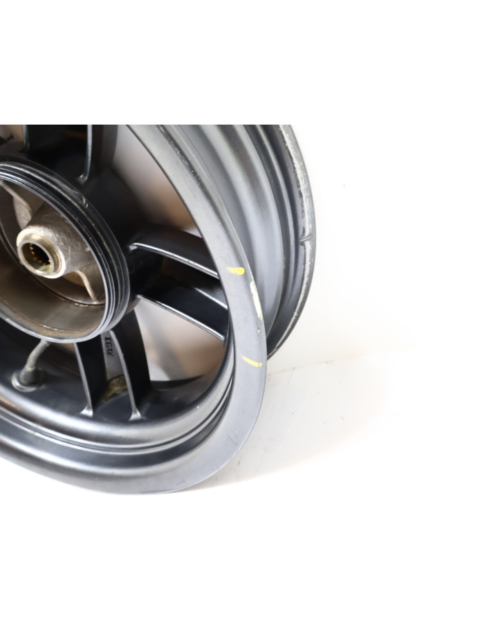 Yamaha Neos, bakfälg