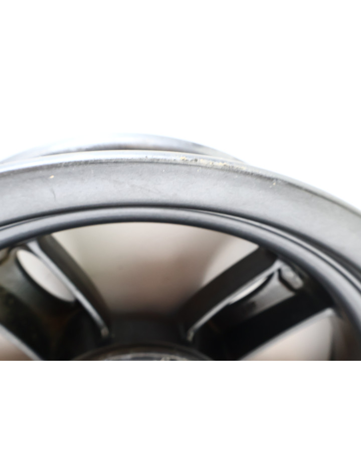 Yamaha Neos, bakfälg