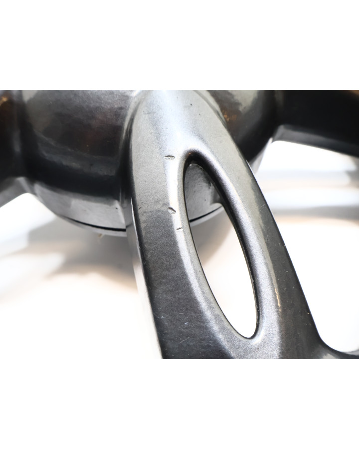 Yamaha Neos, bakfälg