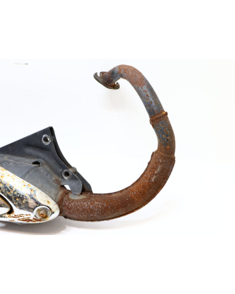 PGO Comet, avgassystem