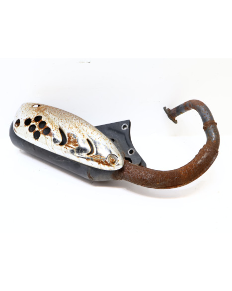 PGO Comet, avgassystem