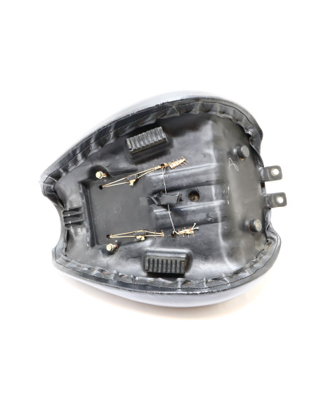 Suzuki VS 1400 Intruder, sadel