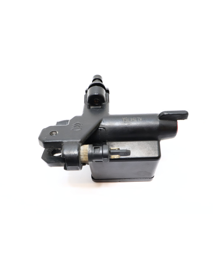 Peugeot Speedfight 4, bromscylinder bak