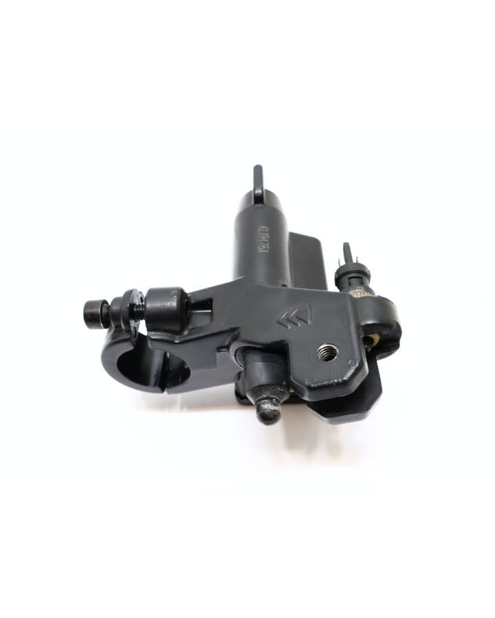 Peugeot Speedfight 4, bromscylinder bak