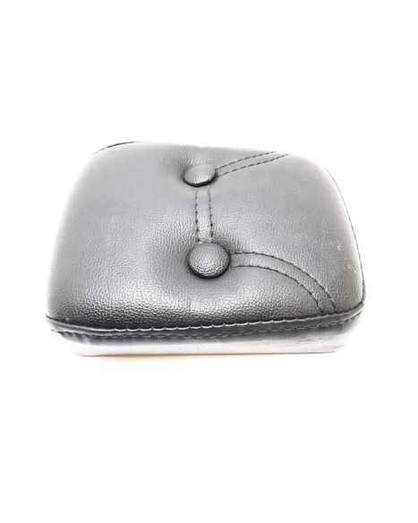 Suzuki VS 1400 Intruder, passagerarsadel sissybar