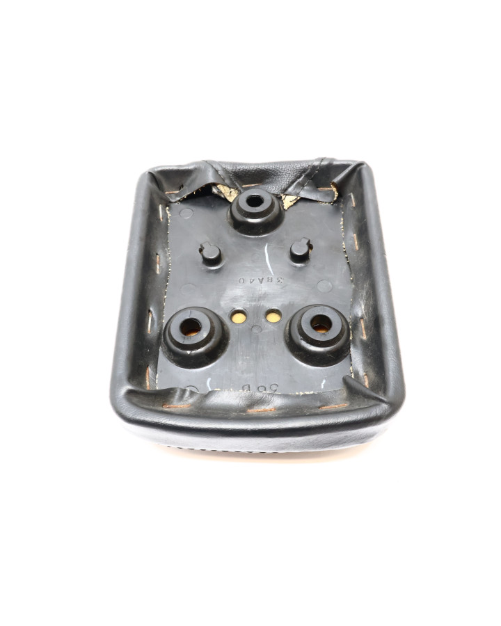 Suzuki VS 1400 Intruder, passagerarsadel sissybar