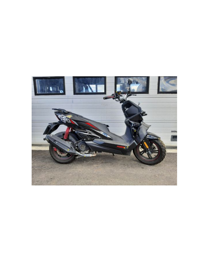 MotoCR R9