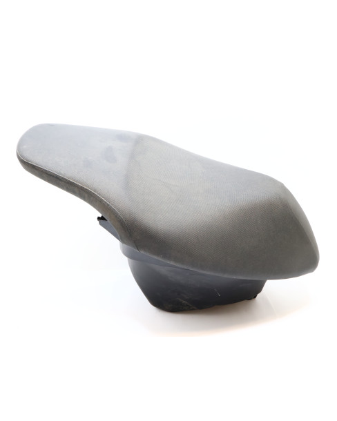 Yamaha Jog R, sadel med sadellåda