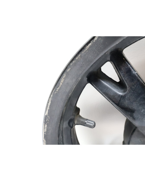 Peugeot Kisbee, bakfälg