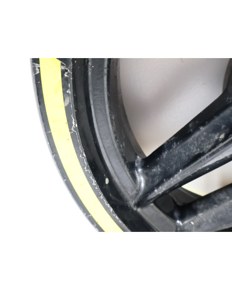 Peugeot Streetzone, bakfälg