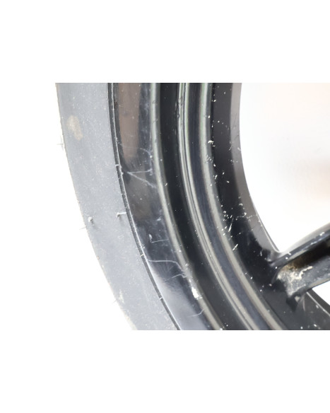 Aprilia SR50, bakhjul