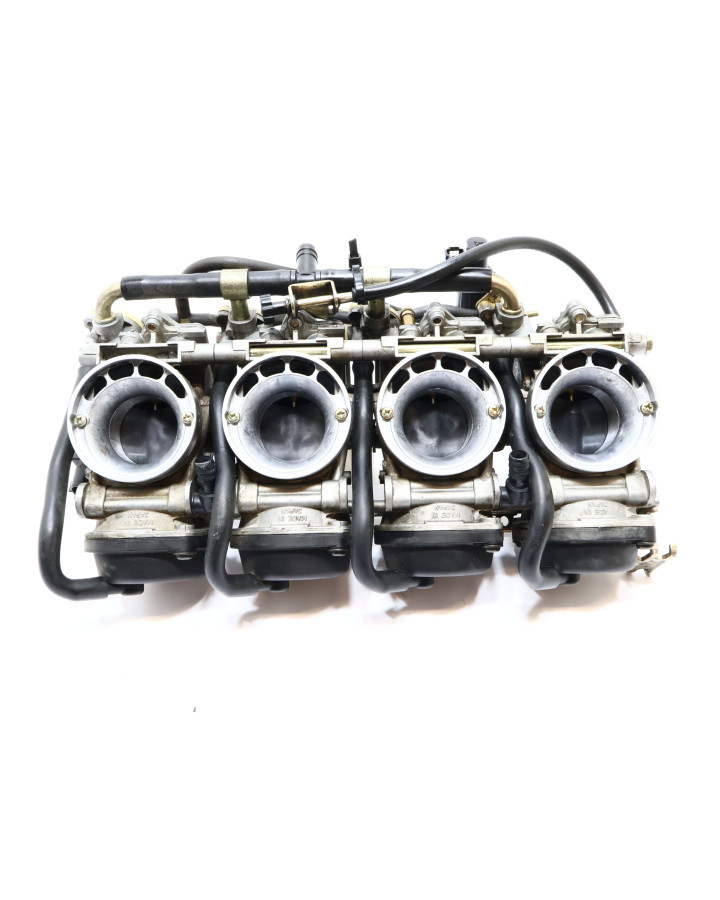 Suzuki GSX-R750, förgasarbrygga