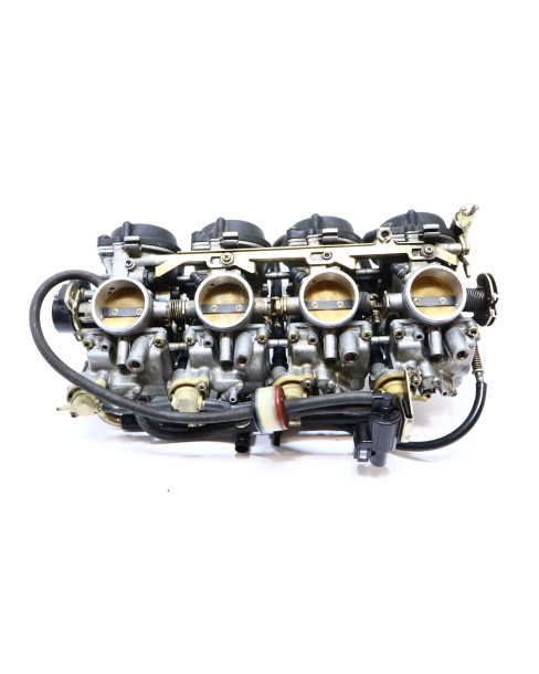 Suzuki GSX-R750, förgasarbrygga