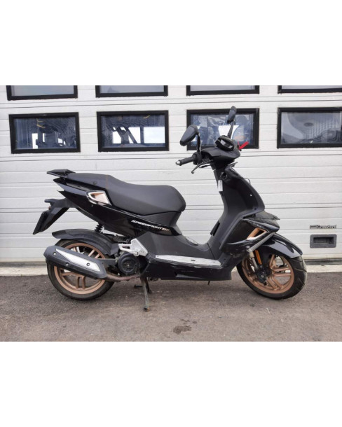 Peugeot Speedfight 4