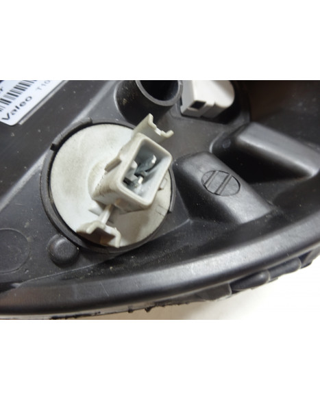 Ligier JS50, framlykta höger