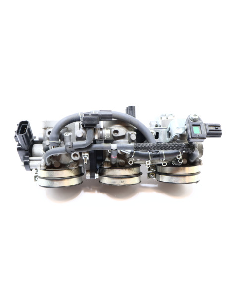 Yamaha MT-09, gasspjäll/insprut