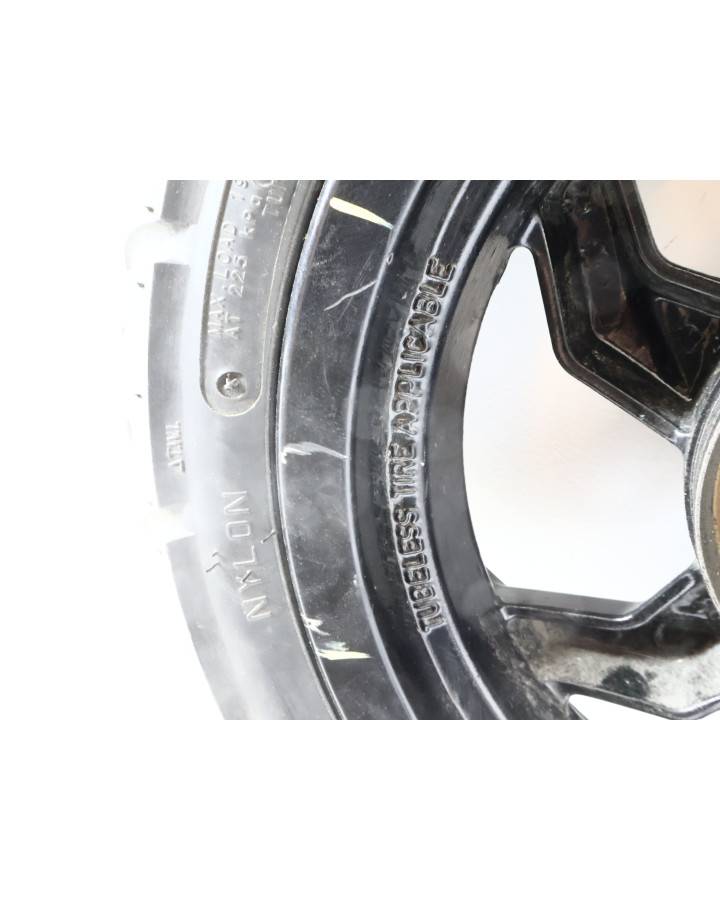 Sym Jet 4 RX/Orbit lll, bakhjul