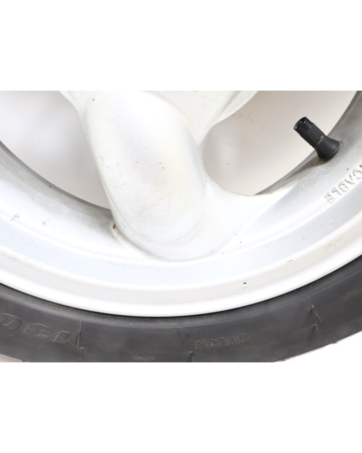 Kymco Vitality, bakhjul