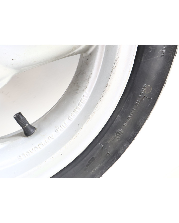 Kymco Vitality, bakhjul