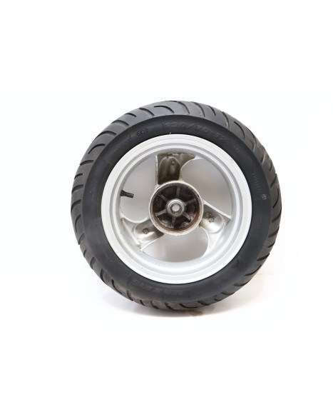 Kymco Vitality, bakhjul