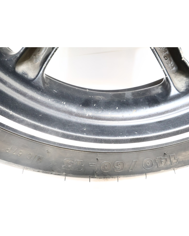 Yamaha Aerox, bakhjul