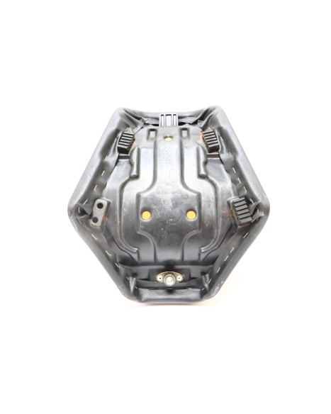 Suzuki VZ 800 Marauder, sadel